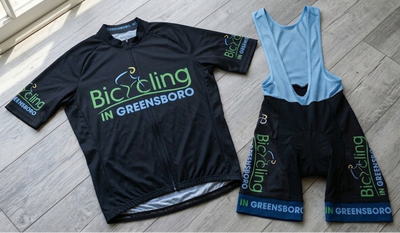 Jersey y baberos de ciclismo personalizado profesional