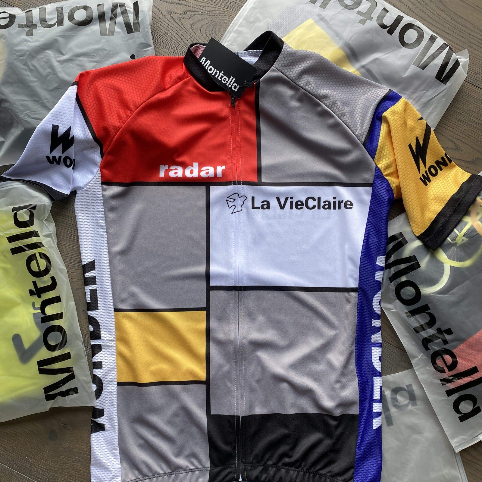 top-cycling-wear Cycling Kit Retro 1985 La Vie Claire Cycling Kit